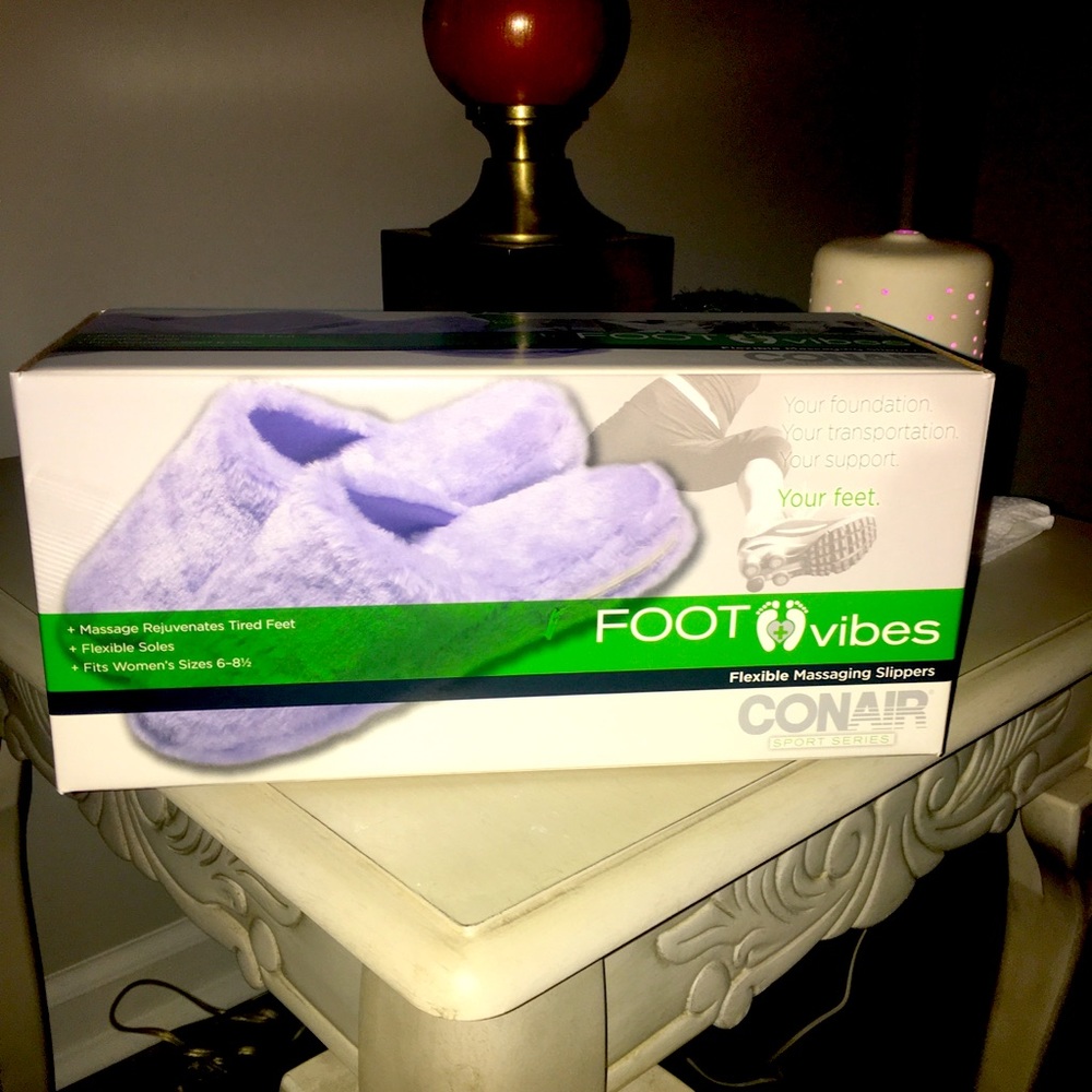 Conair foot vibes massager slippers